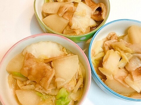 寒い日の晩ごはんに☆白菜と大根と麩のほっこり煮物